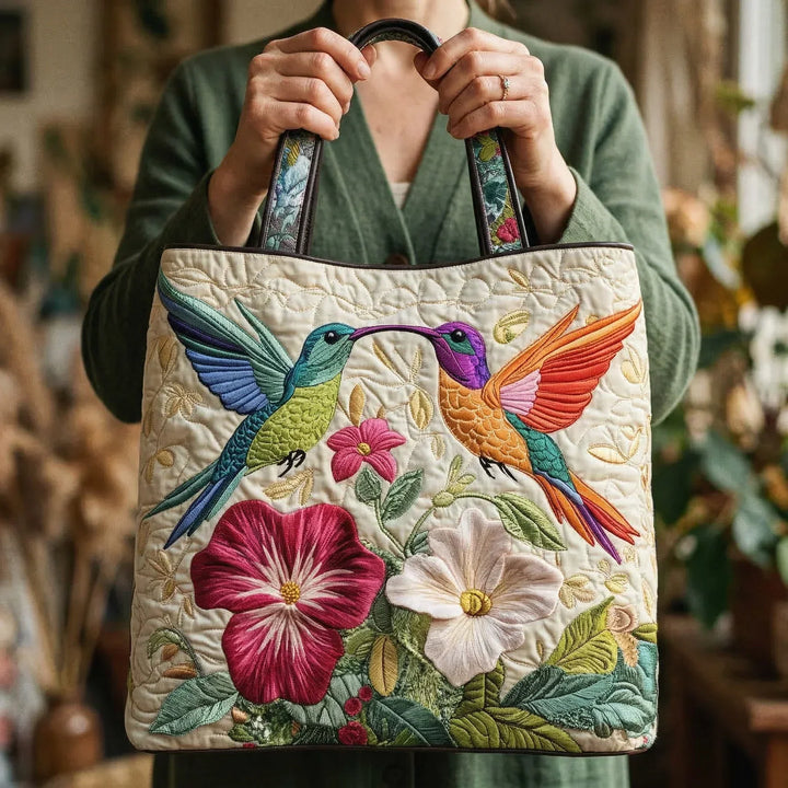 Almofada Decorativa - Colibri com Flor Branca