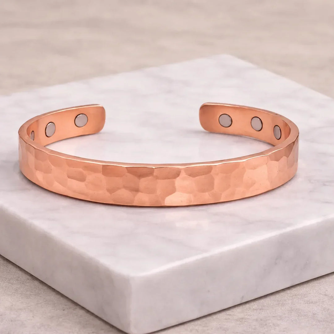 Conjunto Ana Zagreb: 3 Pulseiras Magnéticas de Cobre - Acabamento Fosco, Forjada e Polida