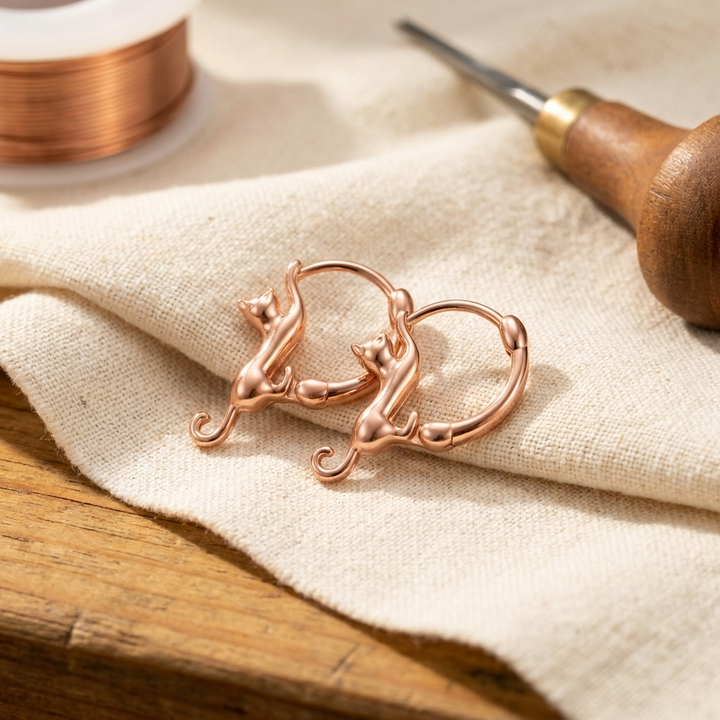 Ana Zagreb Brincos de Cobre com Design em Espiral